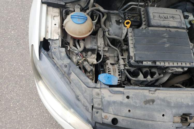 Used Volkswagen Jetta 2015 1.6L Manual Comfort Model Engine Bay Right