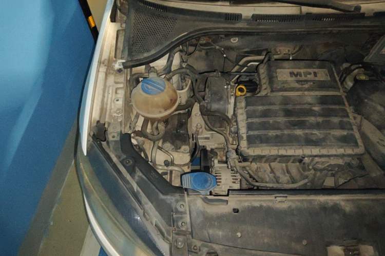 Used Volkswagen Jetta 2015 1.4L Manual Comfort Model Engine Bay Right