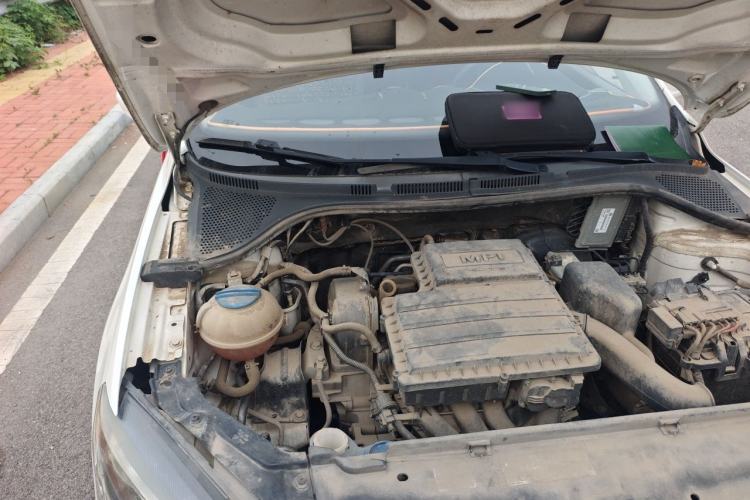 Used Volkswagen Jetta 2015 1.4L Manual Fashion Model Engine Bay Right