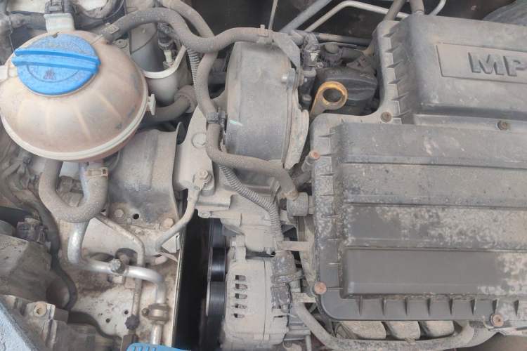 Used Volkswagen Jetta 2015 Value Edition 1.6L Automatic Fashion Version Engine Bay Right