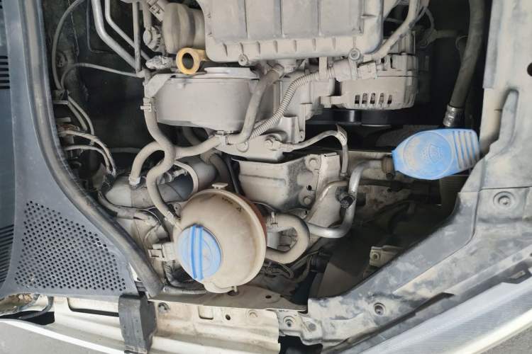 Used Volkswagen Jetta 2015 1.6L Manual Comfort Model Engine Bay Right