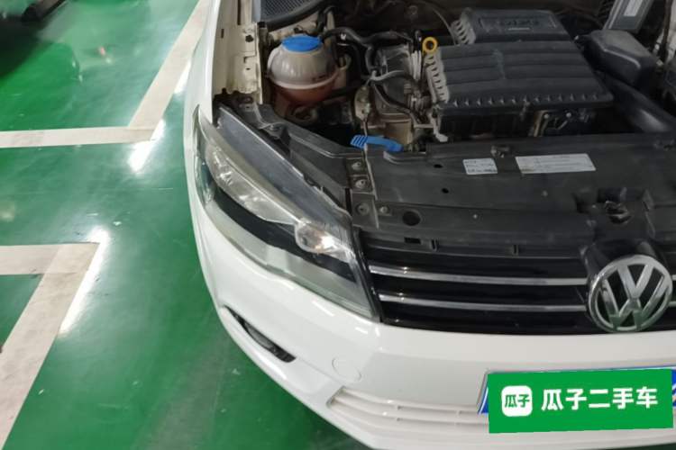 Used Volkswagen Jetta 2015 1.6L Manual Comfort Model Engine Bay Right