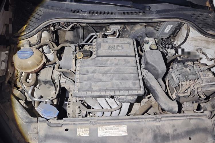 Used Volkswagen Jetta 2015 Value Edition 1.6L Automatic Fashion Version Engine Bay