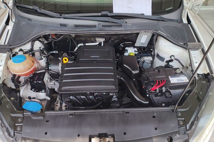Used Volkswagen Jetta 2015 1.4L Manual Comfort Model Engine Bay
