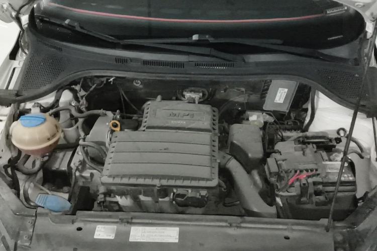 Used Volkswagen Jetta 2015 Value Edition 1.6L Automatic Comfort Version Engine Bay