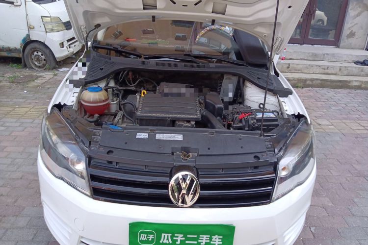 Used Volkswagen Jetta 2015 Value Edition 1.6L Manual Fashionable Style Engine Bay