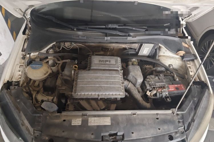 Used Volkswagen Jetta 2015 Value Edition 1.6L Automatic Fashion Version Engine Bay