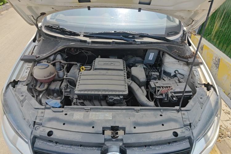 Used Volkswagen Jetta 2015 1.4L Manual Fashion Model Engine Bay