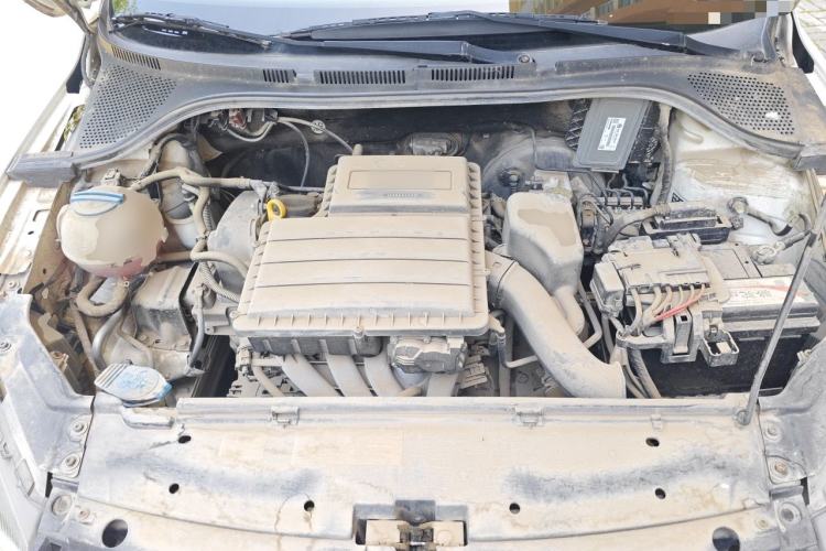 Used Volkswagen Jetta 2015 1.6L Automatic Fashion Model Engine Bay