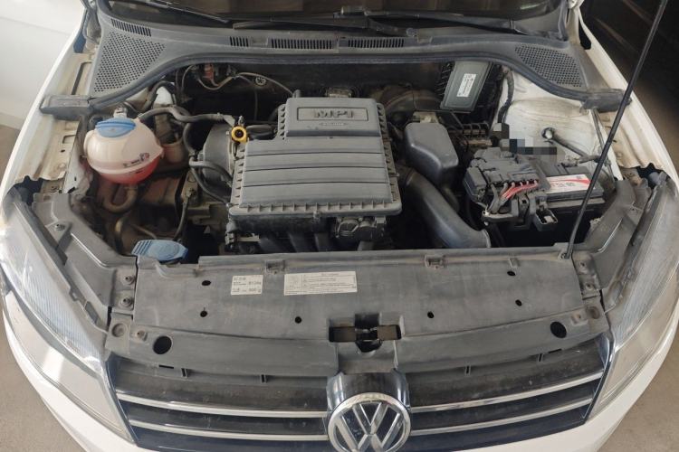 Used Volkswagen Jetta 2015 1.6L Manual Comfort Model Engine Bay