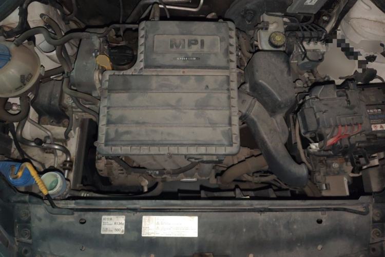 Used Volkswagen Jetta 2015 1.6L Manual Comfort Model Engine Bay