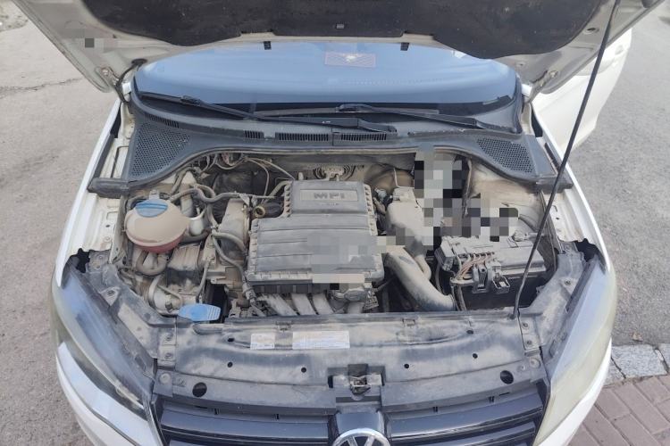 Used Volkswagen Jetta 2015 1.6L Manual Fashion Edition Engine Bay