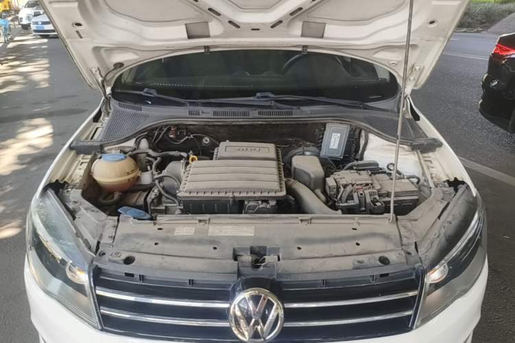 Used Volkswagen Jetta 2015 Value Edition 1.6L Automatic Comfort Version Engine Bay