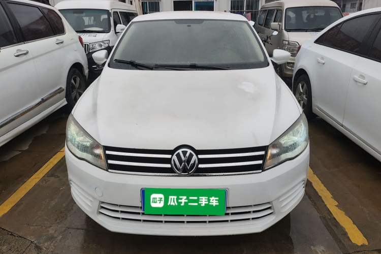 Used Volkswagen Jetta 2015 1.6L Manual Fashion Edition Exterior 1
