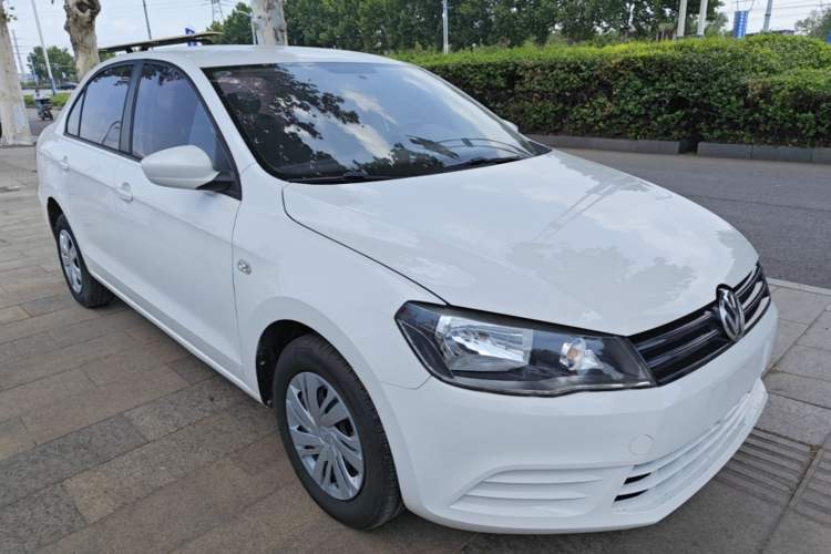 Used Volkswagen Jetta 2015 Value Edition 1.6L Manual Fashionable Style Exterior 1