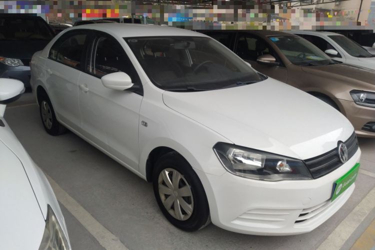 Used Volkswagen Jetta 2015 1.6L Manual Fashion Edition Exterior 2
