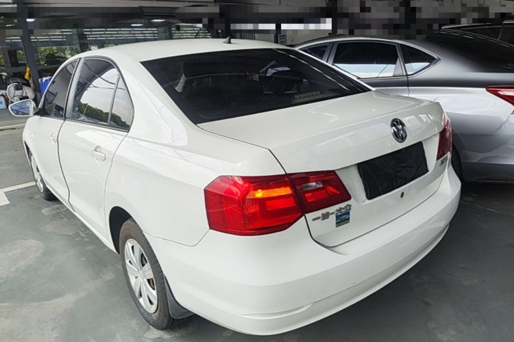 Used Volkswagen Jetta 2015 1.6L Automatic Fashion Model Exterior 2