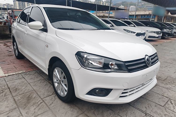 Used Volkswagen Jetta 2015 Value Edition 1.6L Automatic Comfort Version Exterior 2