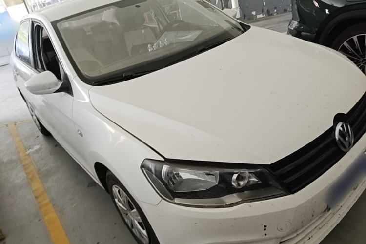 Used Volkswagen Jetta 2015 Value Edition 1.6L Manual Fashionable Style Exterior 2