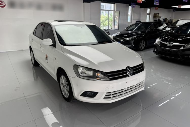 Used Volkswagen Jetta 2015 Value Edition 1.6L Automatic Comfort Version Exterior 2