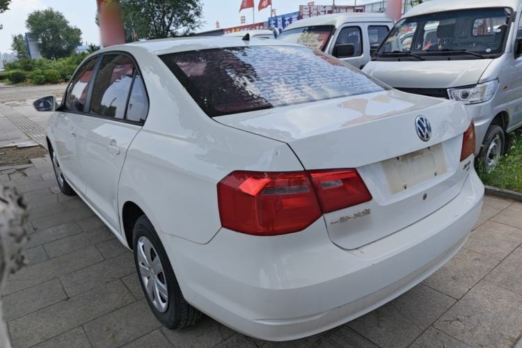 Used Volkswagen Jetta 2015 Value Edition 1.6L Manual Fashionable Style Exterior 2