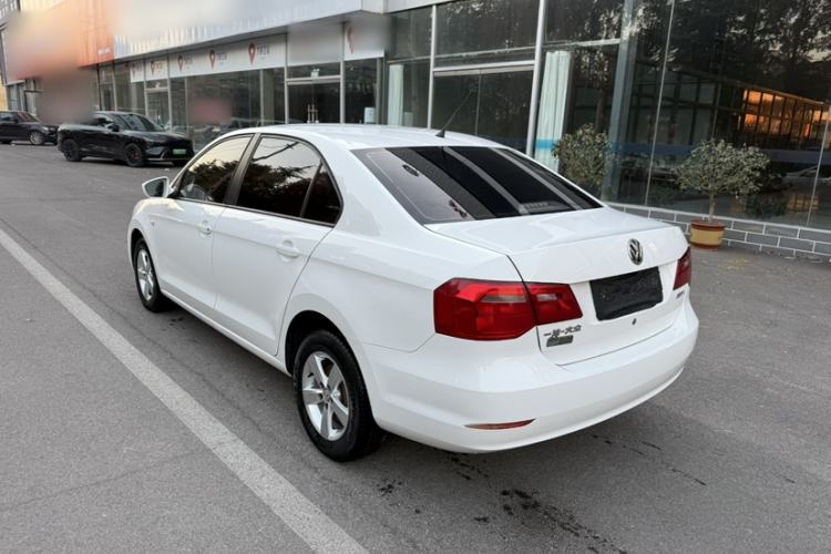 Used Volkswagen Jetta 2015 Zhuihui Edition 1.4L Manual Fashion Model Exterior 3