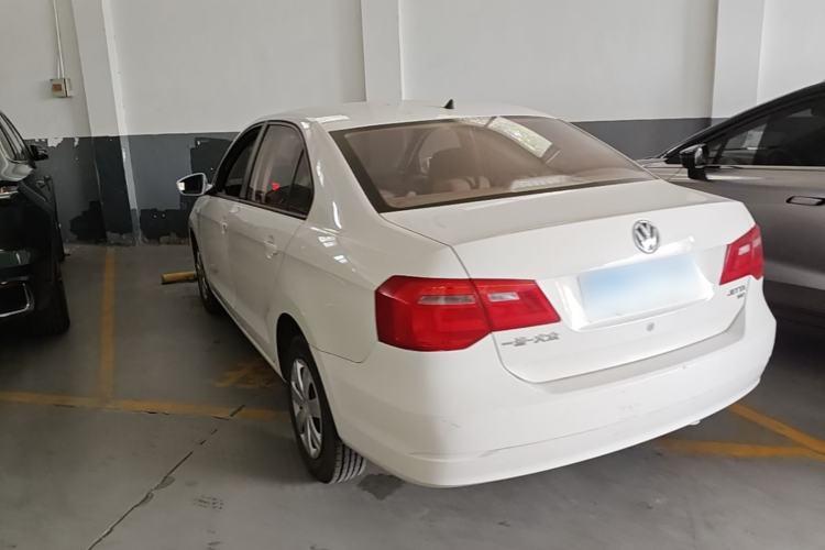 Used Volkswagen Jetta 2015 Value Edition 1.6L Manual Fashionable Style Exterior 3