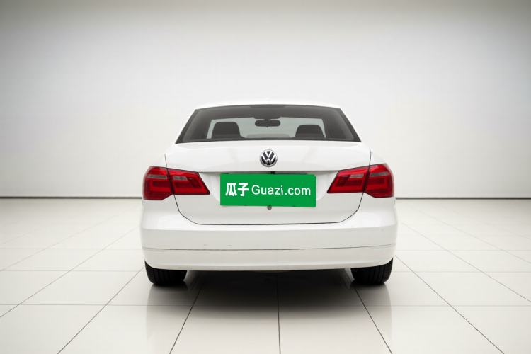 Used Volkswagen Jetta 2015 Value Edition 1.6L Manual Fashionable Style Exterior 4