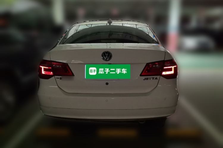 Used Volkswagen Jetta 2015 Value Edition 1.6L Automatic Comfort Version Exterior 4