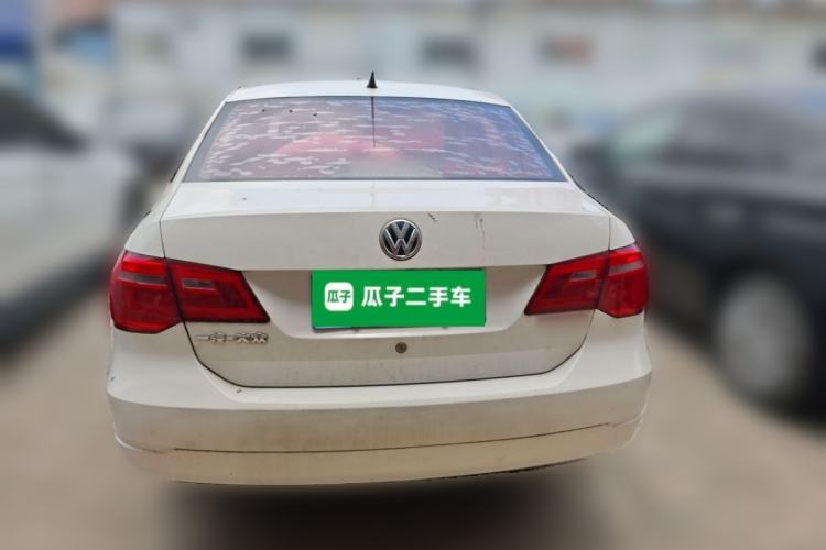 Used Volkswagen Jetta 2015 Zhuihui Edition 1.4L Manual Fashion Model Exterior 4