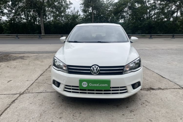 Used Volkswagen Jetta 2015 1.6L Manual Comfort Model Exterior 5