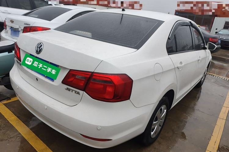 Used Volkswagen Jetta 2015 1.6L Manual Fashion Edition Exterior 5