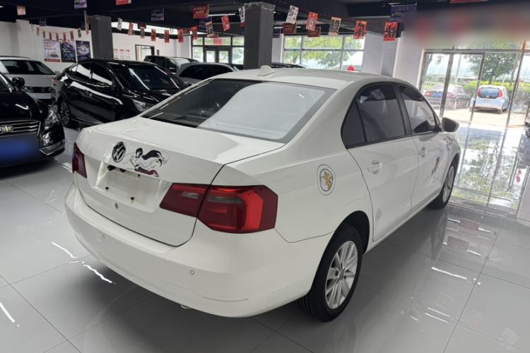 Used Volkswagen Jetta 2015 Value Edition 1.6L Automatic Comfort Version Exterior 5