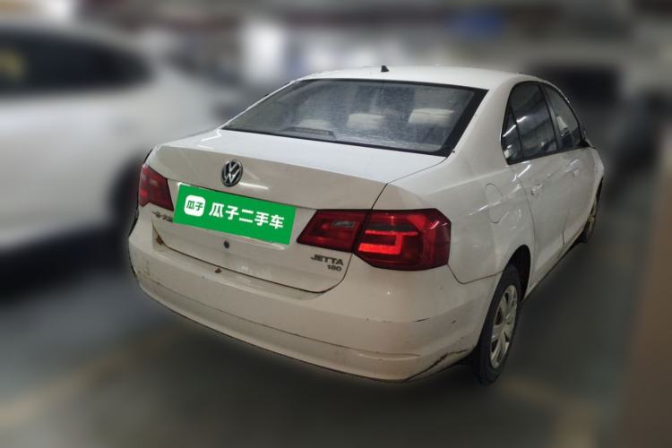 Used Volkswagen Jetta 2015 Value Edition 1.6L Manual Fashionable Style Exterior 5