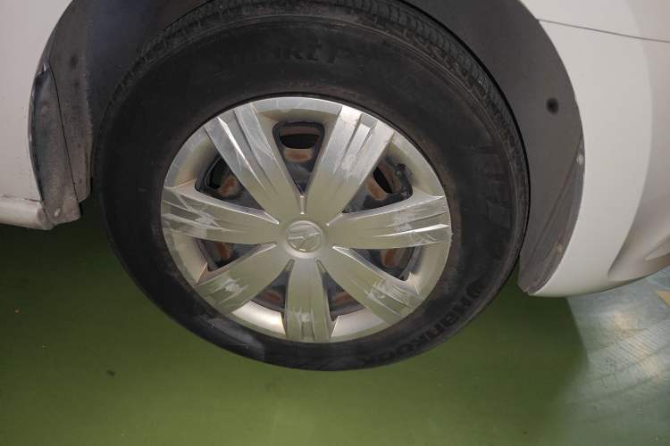Used Volkswagen Jetta 2015 1.6L Automatic Fashion Model Exterior 7