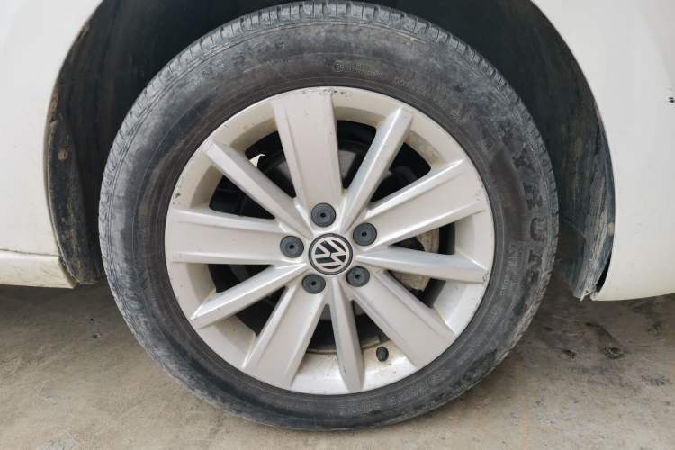 Used Volkswagen Jetta 2015 Value Edition 1.6L Automatic Comfort Version Exterior 7