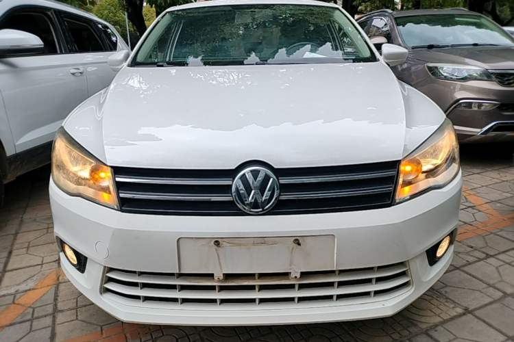 Used Volkswagen Jetta 2015 1.6L Manual Comfort Model Front