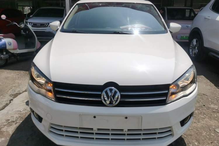 Used Volkswagen Jetta 2015 1.6L Manual Comfort Model Front