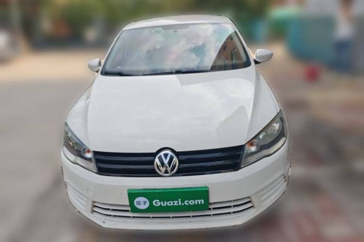 Used Volkswagen Jetta 2015 Value Edition 1.6L Manual Fashionable Style Front