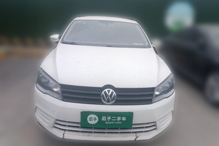 Used Volkswagen Jetta 2015 1.6L Manual Fashion Edition Front