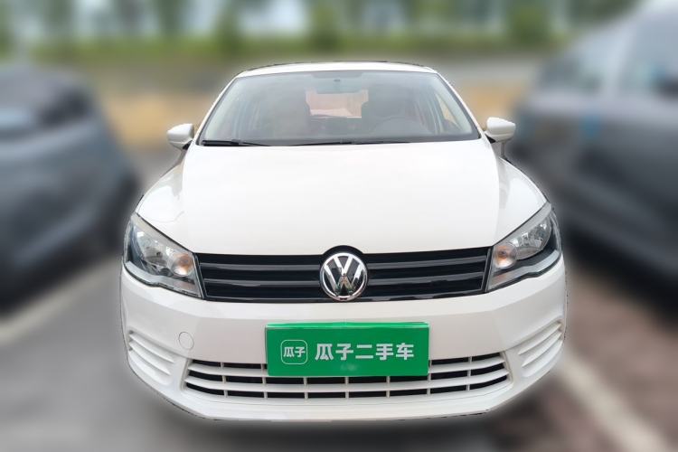 Used Volkswagen Jetta 2015 Value Edition 1.6L Manual Fashionable Style Front