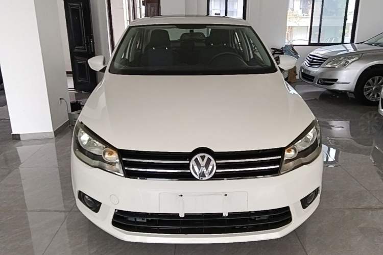 Used Volkswagen Jetta 2015 1.6L Manual Comfort Model Front