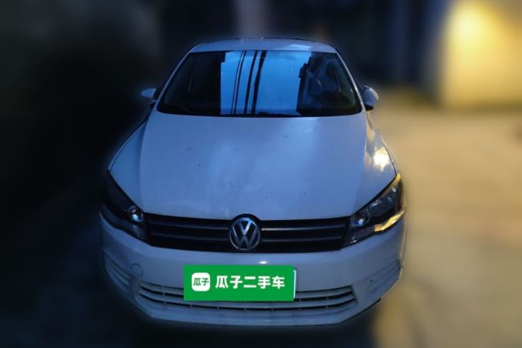 Used Volkswagen Jetta 2015 1.6L Manual Fashion Edition Front