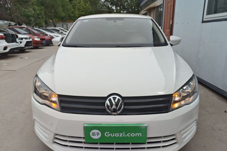 Used Volkswagen Jetta 2015 Value Edition 1.6L Manual Fashionable Style Front