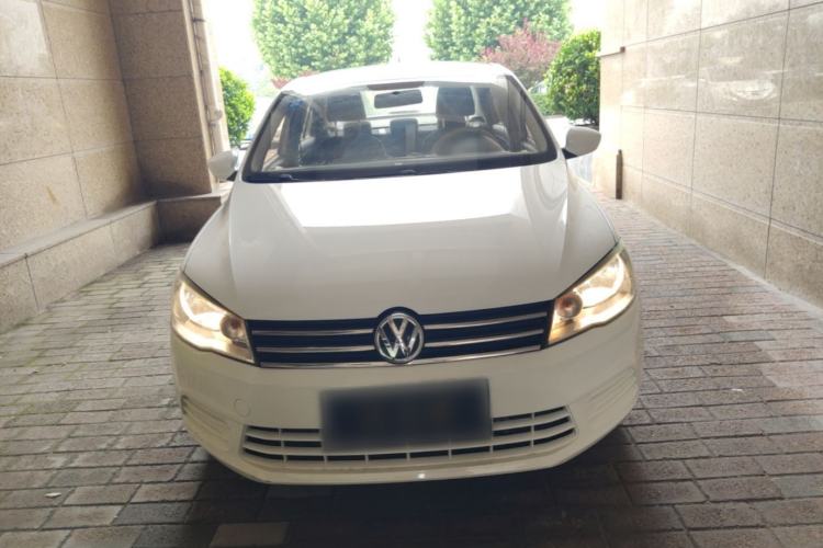 Used Volkswagen Jetta 2015 Value Edition 1.6L Manual Fashionable Style Front