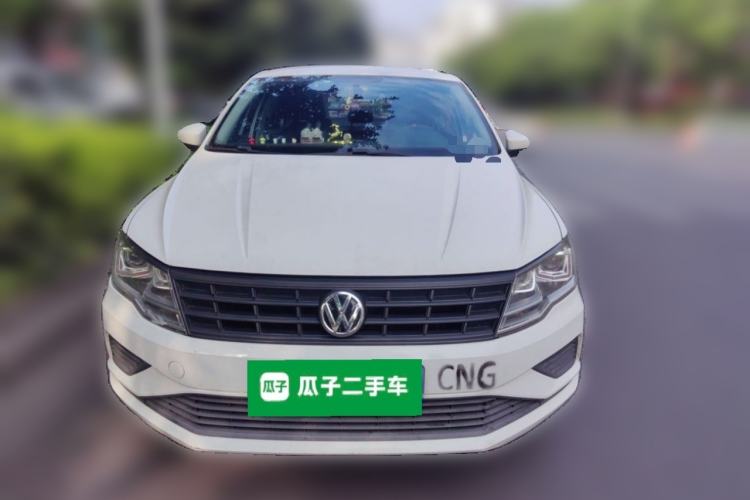 Used Volkswagen Jetta 2015 1.6L Manual Fashion Edition Front
