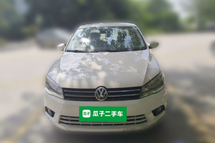 Used Volkswagen Jetta 2015 1.6L Manual Fashion Edition Front
