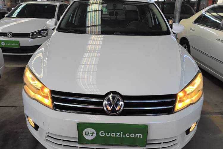 Used Volkswagen Jetta 2015 1.4L Manual Comfort Model Front