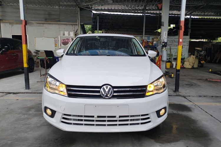 Used Volkswagen Jetta 2015 Value Edition 1.6L Automatic Comfort Version Front