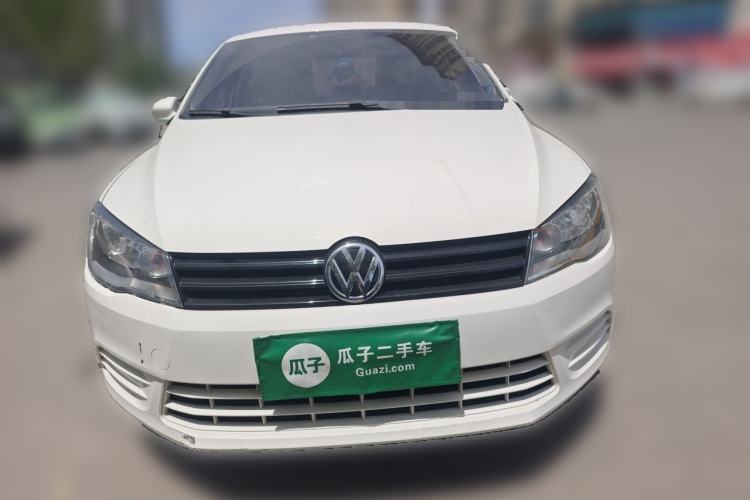 Used Volkswagen Jetta 2015 Value Edition 1.6L Manual Fashionable Style Front